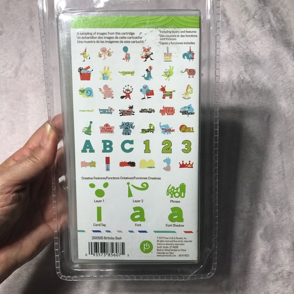 Cricut Art Birthday Bash Up To 700 Images New / Sealed - Picture 4 of 11